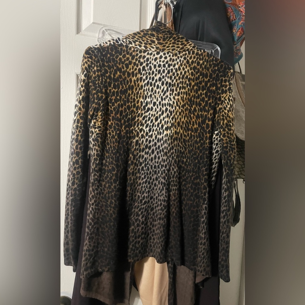 EUC Neiman Marcus Leopard Open Double Faced Cashmere Sweater - Picture 3 of 15